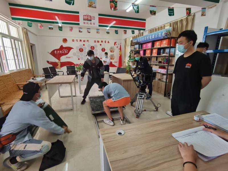 追星女孩心理学分析报告：阳城县广告片拍摄公司揭秘饭圈应援式传播逻辑